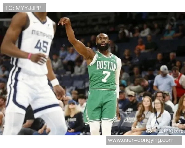 杰伦布朗单节狂砍14分难救主全场贡献24分6板5助显孤立无援 杰伦布朗单节狂砍14分难救主全场贡献24分6板5助显孤立无援