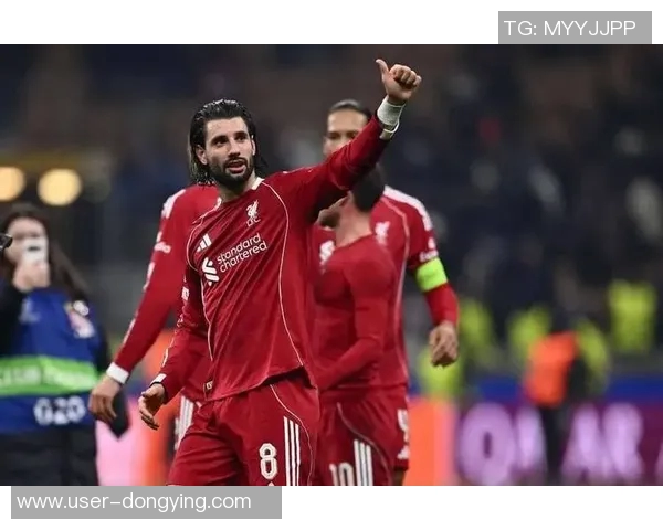 利物浦官方推特发布对阵伯恩利海报范戴克与索博斯洛伊亮相